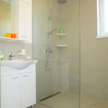 Holiday Sutivanac - Roko - Roj423 Holiday home Zminj
