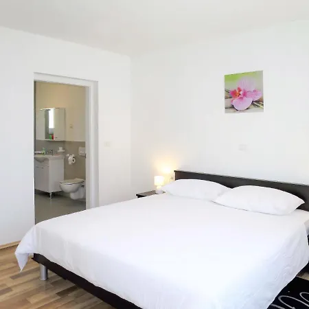 Holiday Sutivanac - Roko - Roj423 Holiday home *